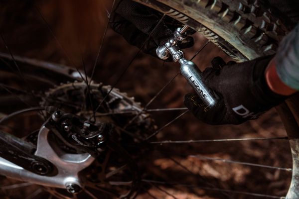 Lezyne Control Drive Co2 Pumpehoved, Silver
