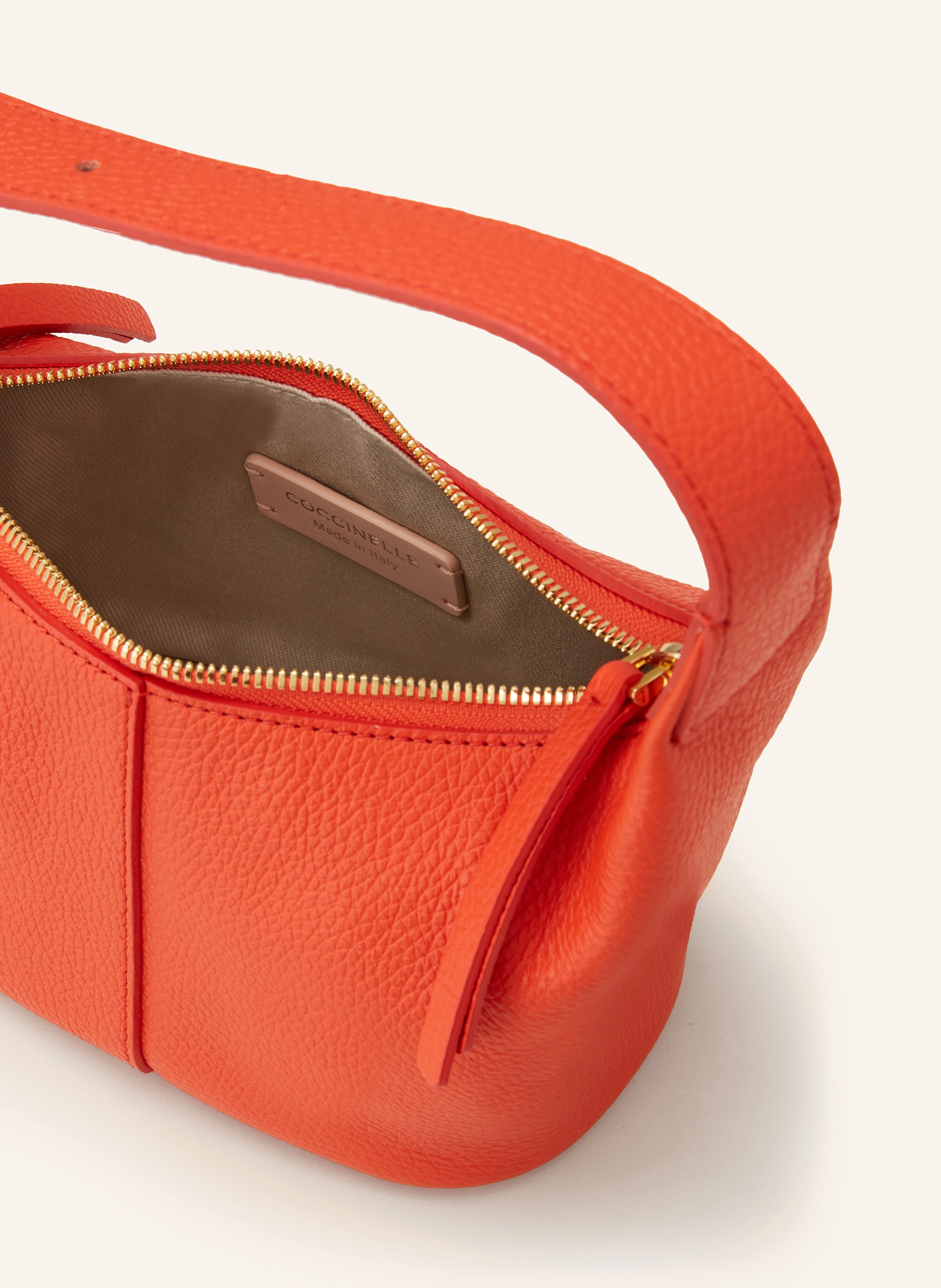 COCCINELLE Schultertasche