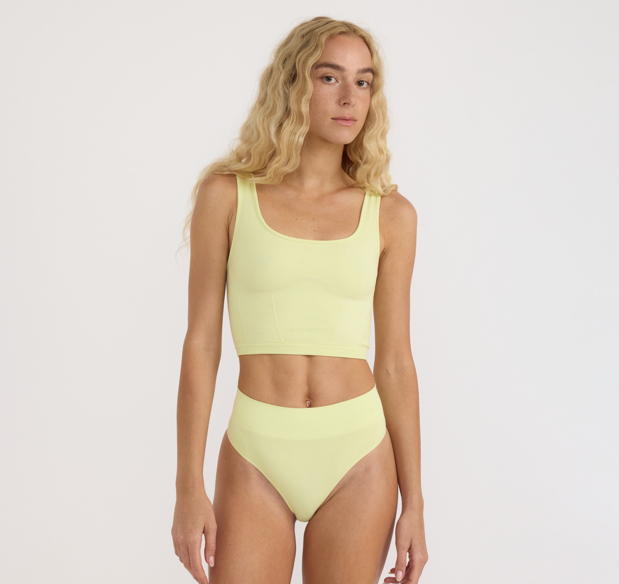 RECYCLED NYLON<br>Smooth Thong