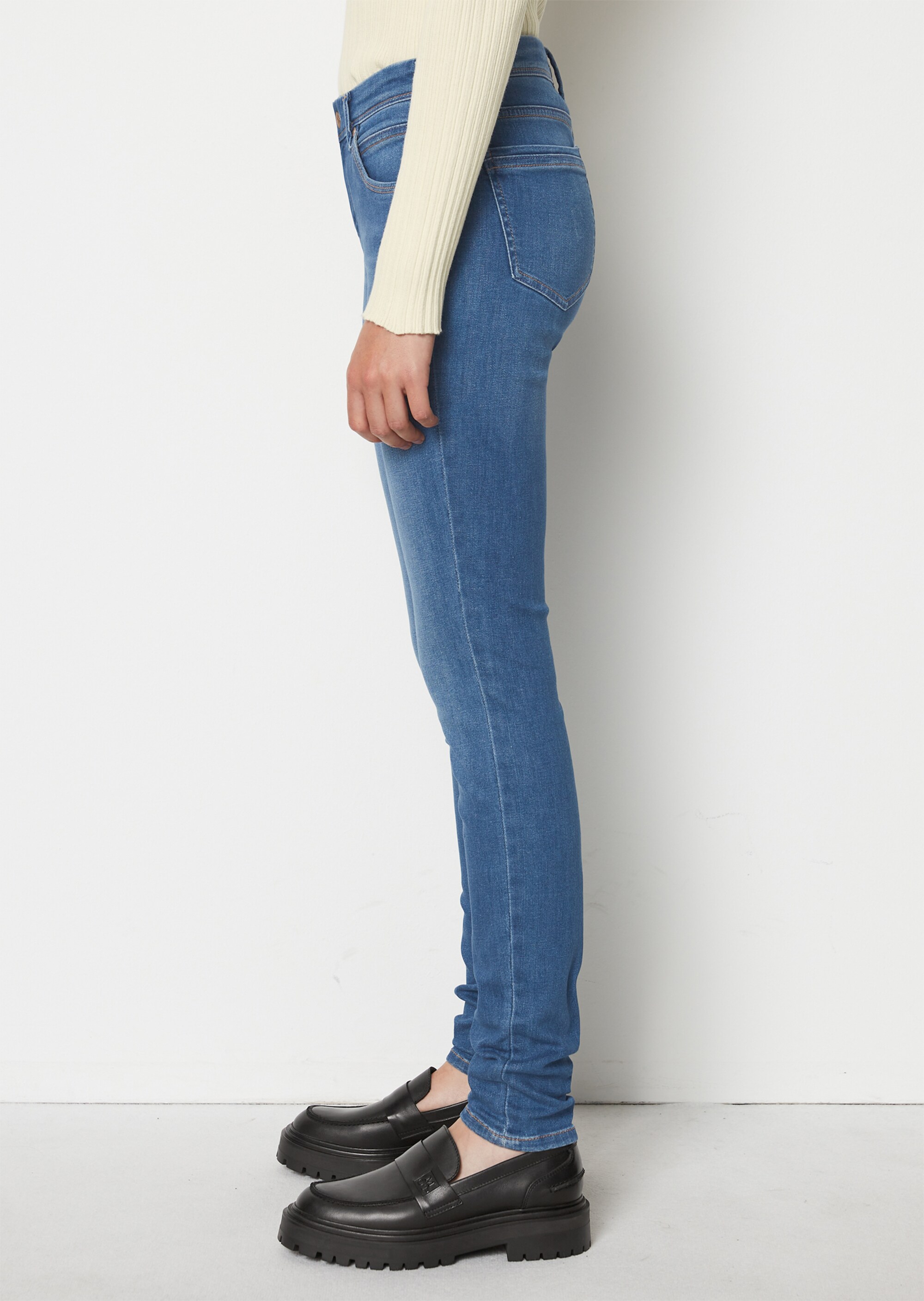 Jeans Modell ALVA slim aus Organic-Cotton-Mix-Stretch