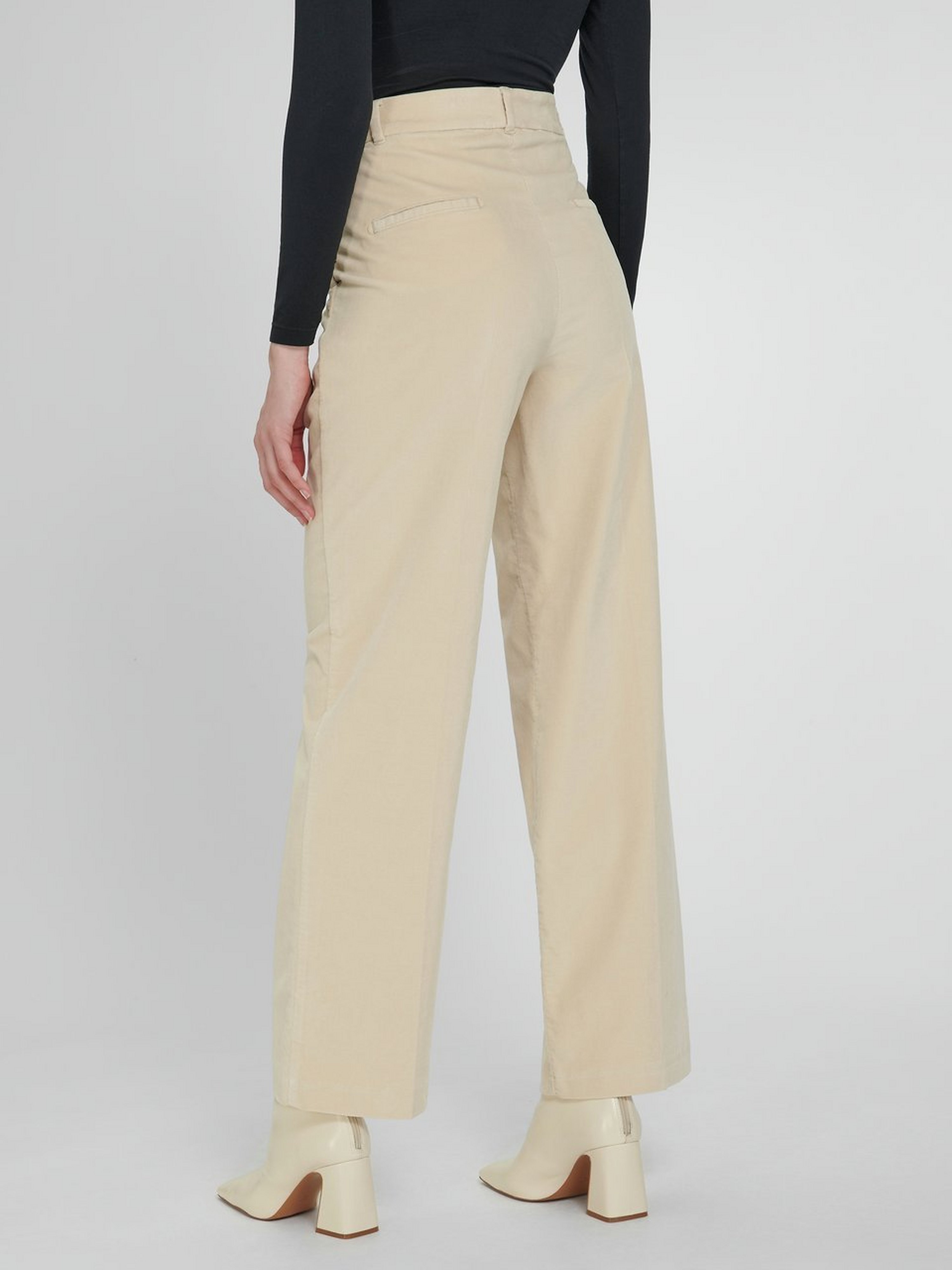 Wide Fit-Sportsamt-Hose