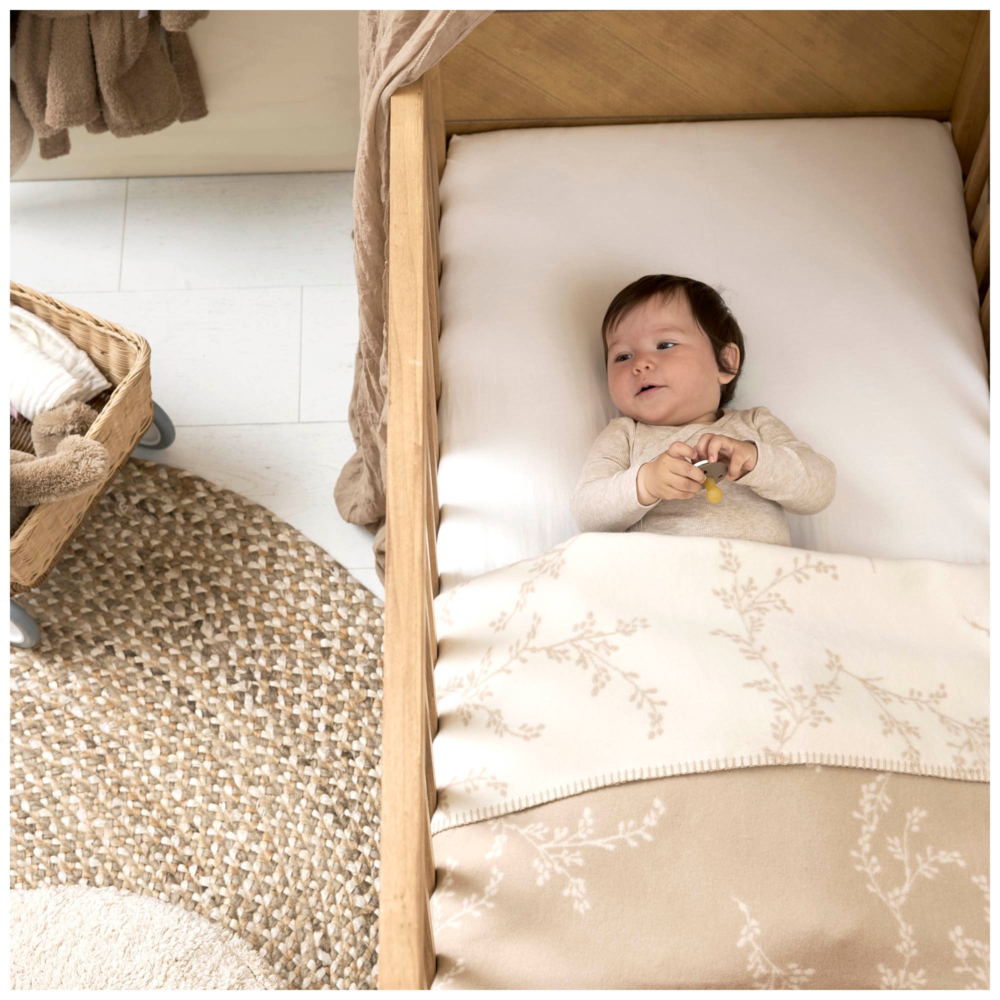 Meyco wiegdeken branches beige