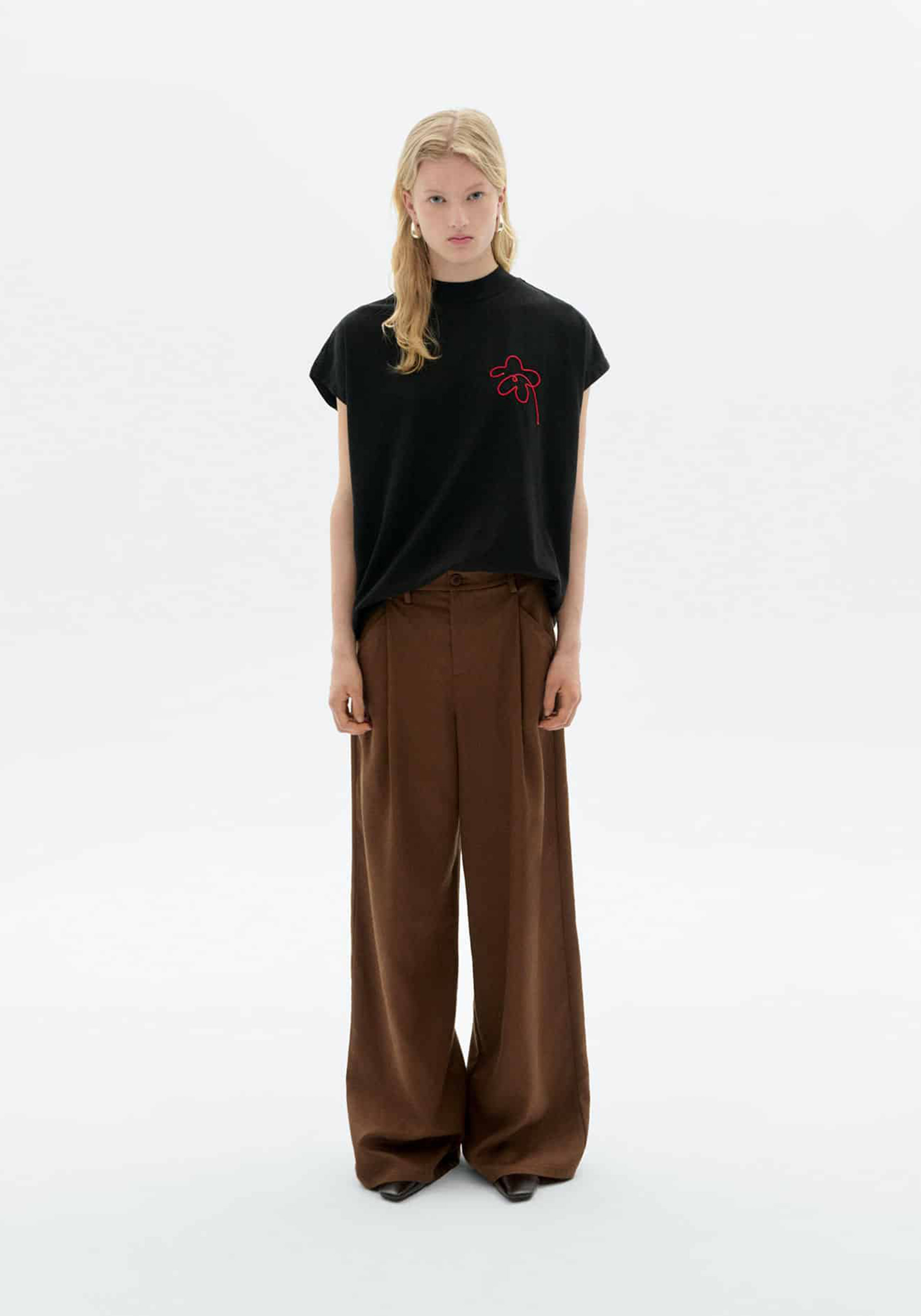 Thinking Mu T-Shirt Volta Flower Cord Black