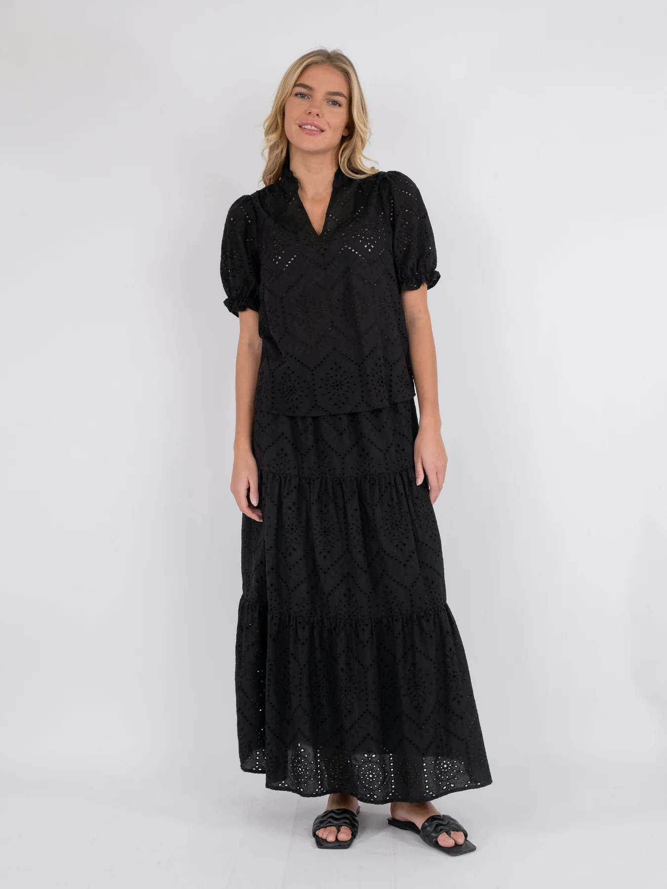 Neo Noir Odesa Embroidery Blouse