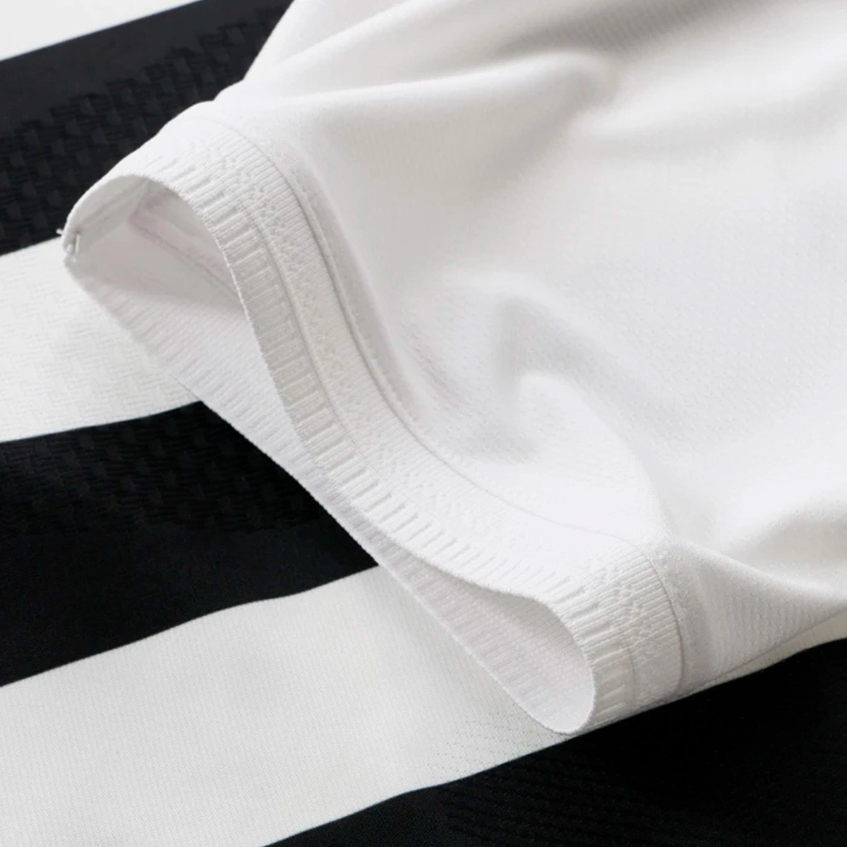 Camisola adidas Juventus Primeiro equipamento Authentic 2026-2027