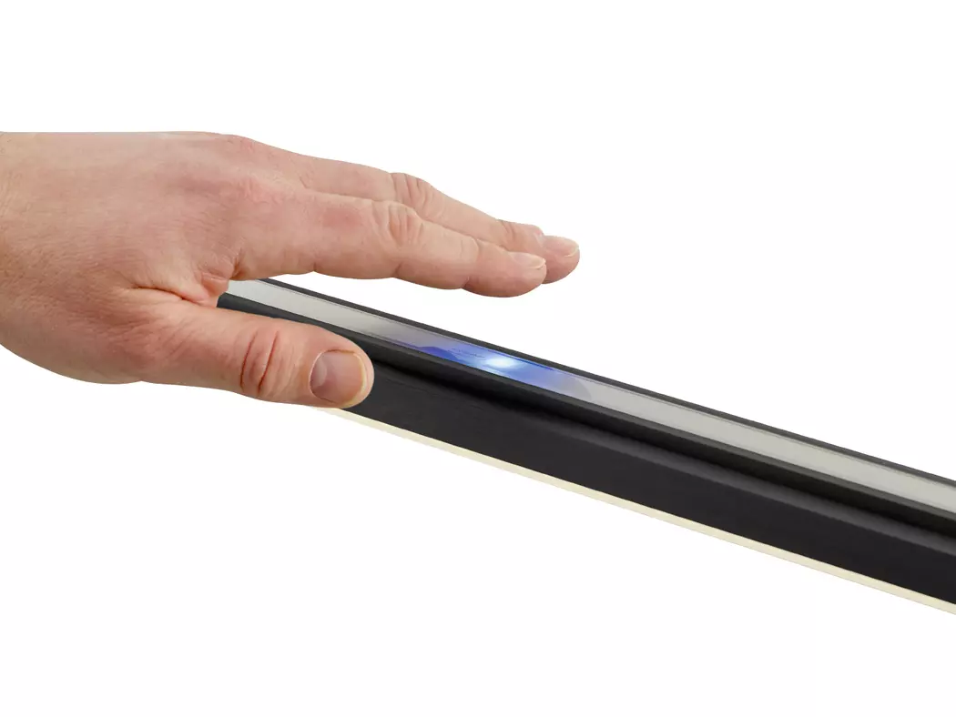 LED-Pendelleuchte Lightline V3