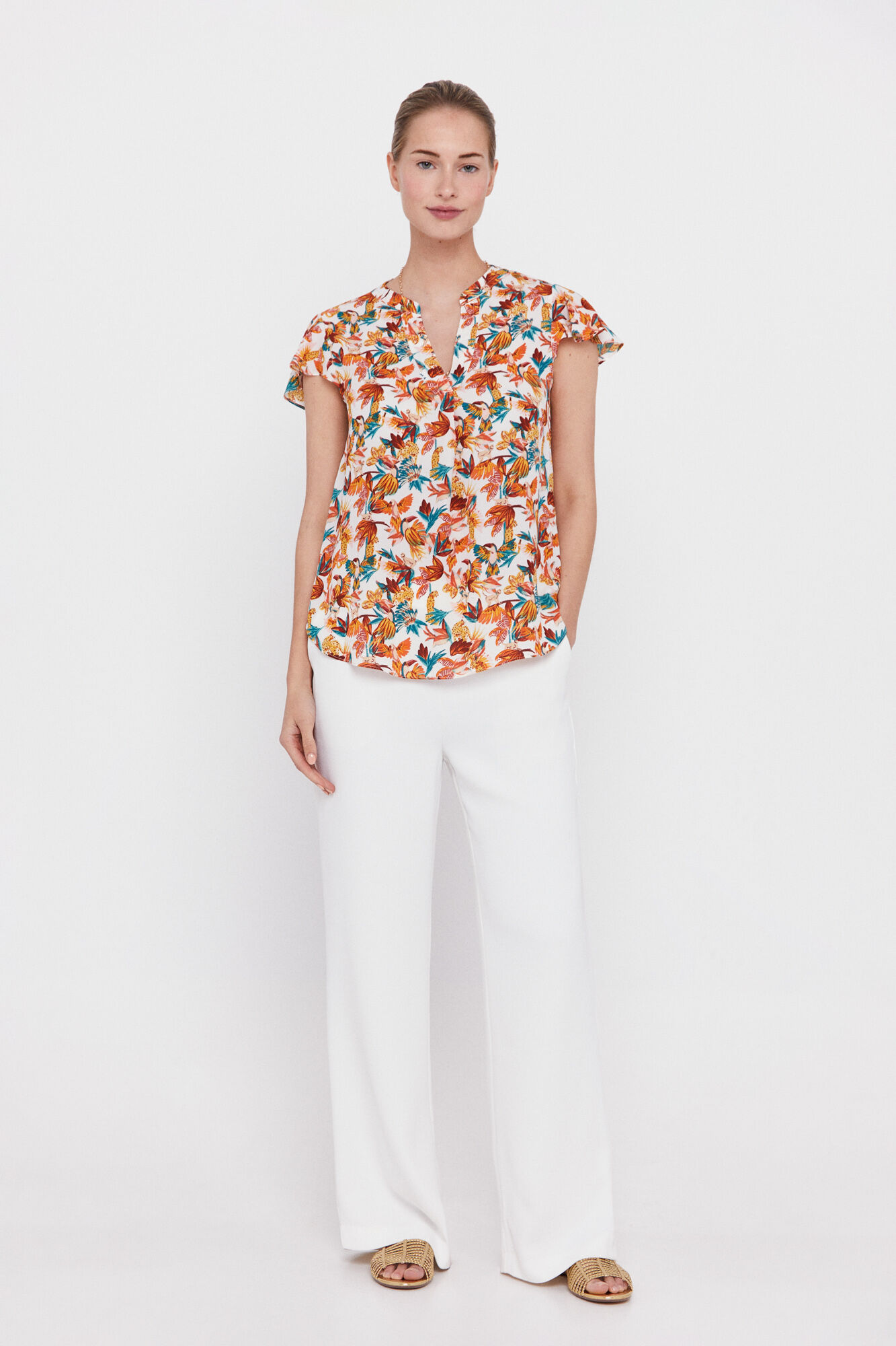 Blusa com mangas franzidas - Estampa branca