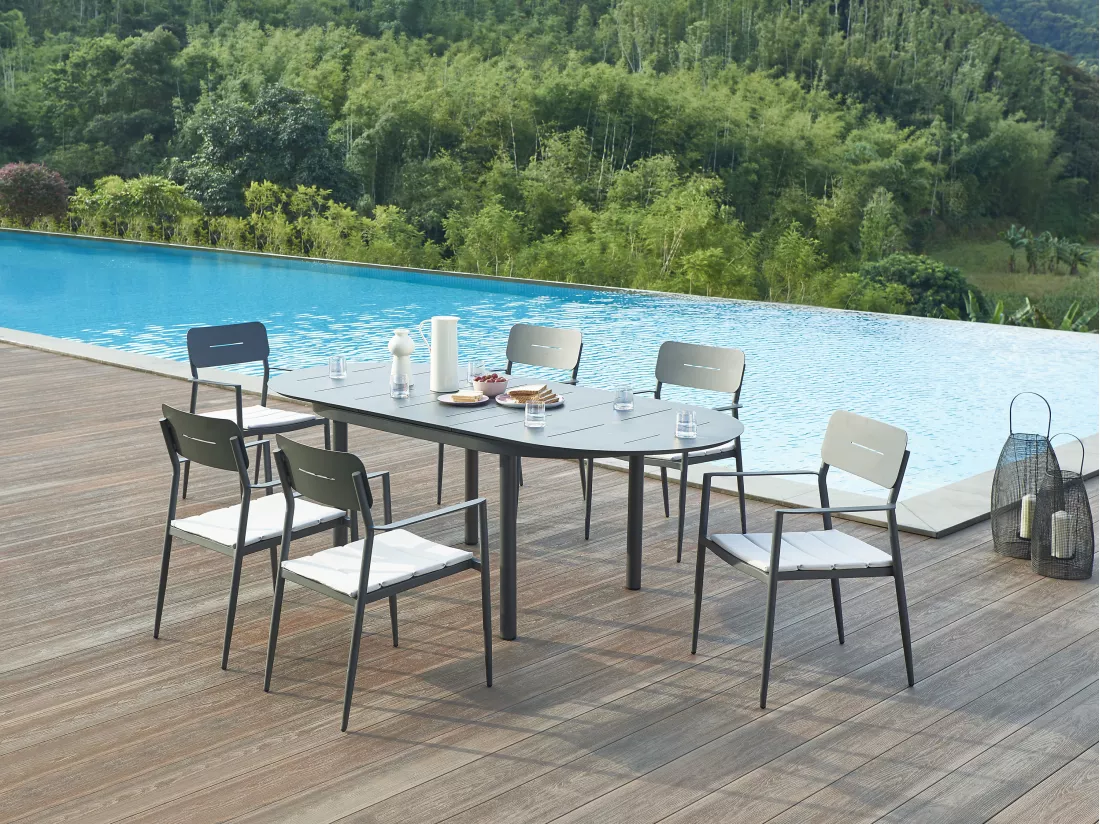Salle à manger de jardin en aluminium : table extensible L.170/240 cm et 6 fauteuils empilables - Anthracite - LOTTYS de MYLIA