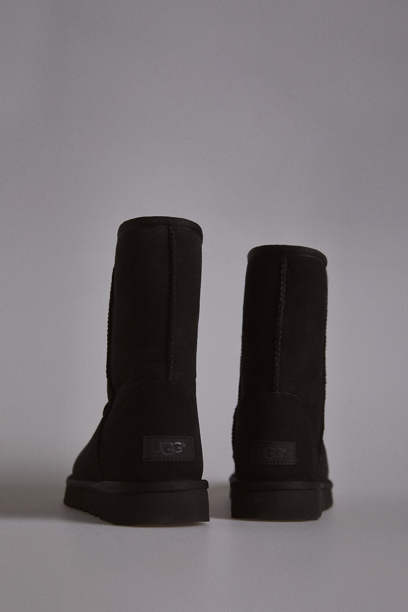 Bota Classic curta II UGG® - Preto