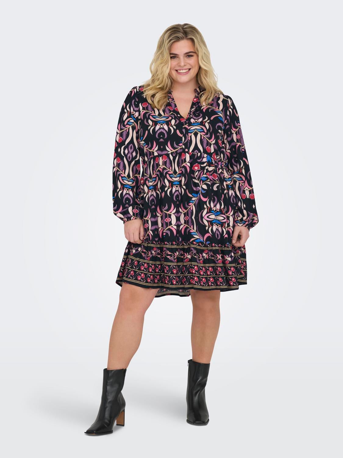 CARNOLANA Kurzes Kleid Black