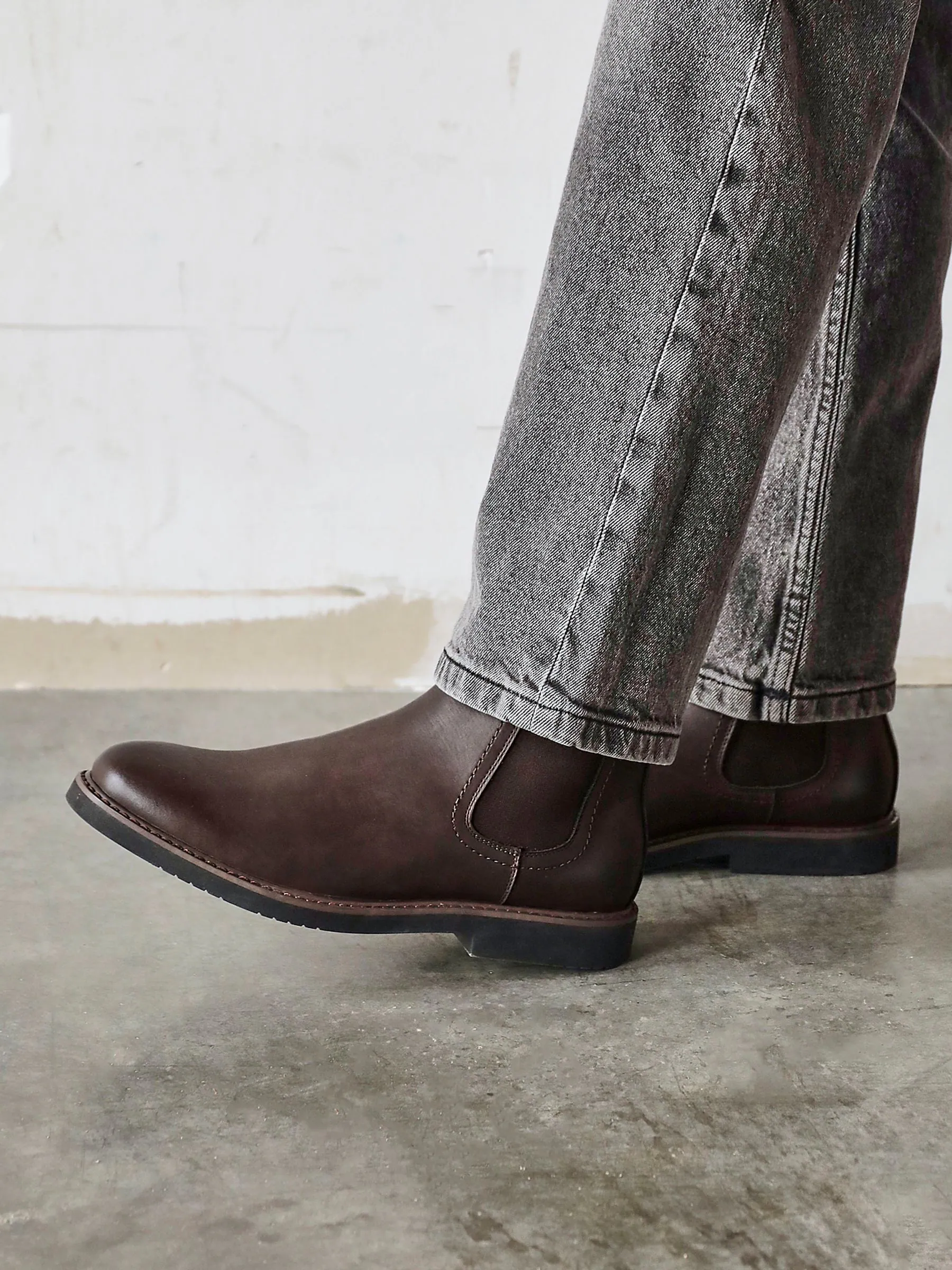 Bruin - Linzi Alessandro Chelsea Boots