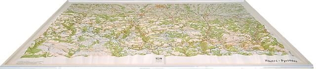 IGN - RELIEF HAUTES PYRENEES 1 100 000 113x80