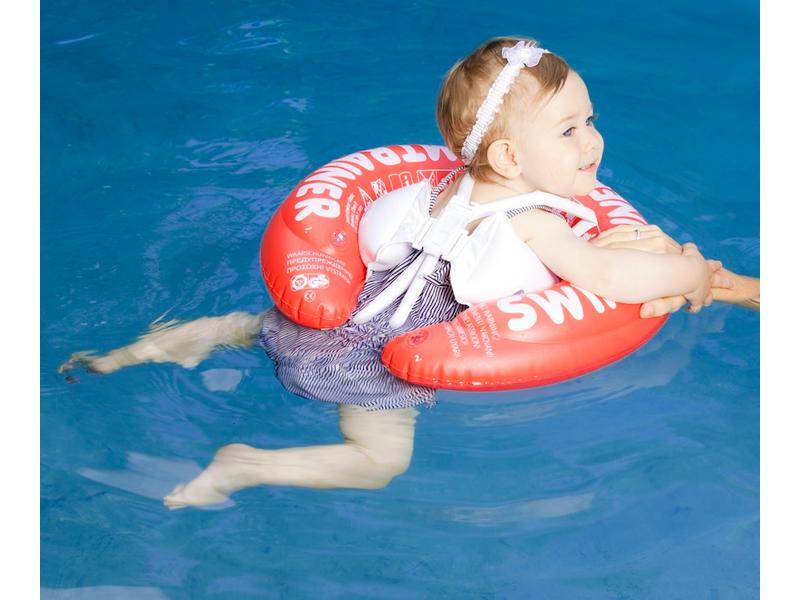 Fred's Swim Academy Swimtrainer Classic Rot Schwimmring Classic ab 3 Monaten, 6-18 kg