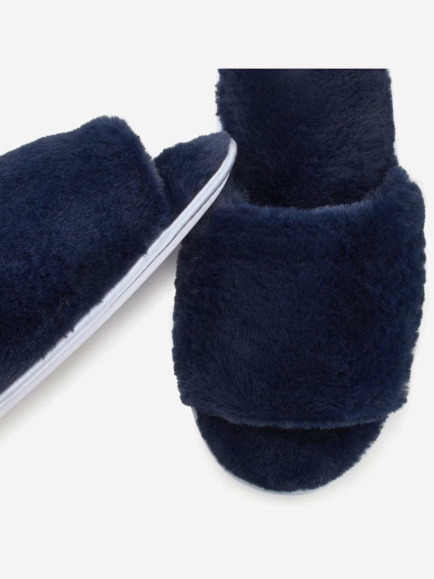 Chaussons très chaud et chaleureux