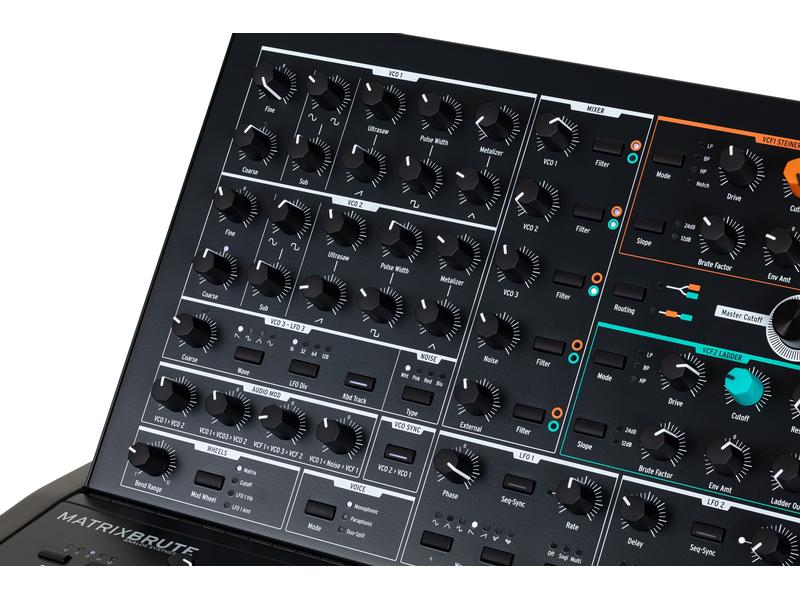 Arturia Synthesizer MatrixBrute – Noir Edition Analoger Matrix Synthesizer