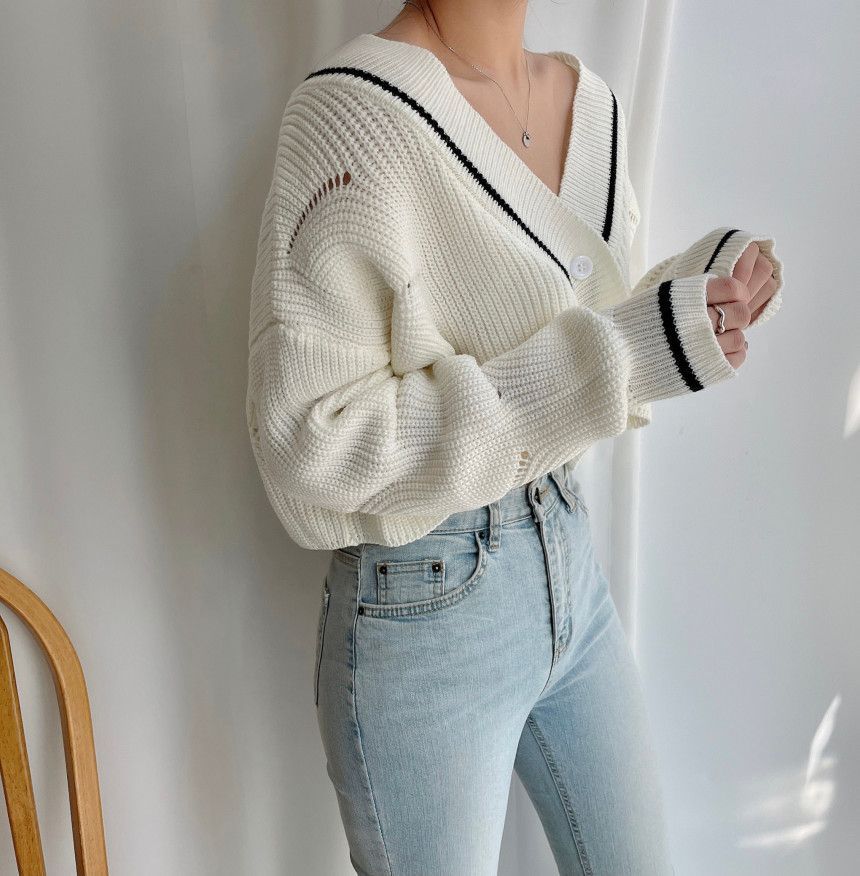 Janerium - V-hals gestreept pointelle crop vest