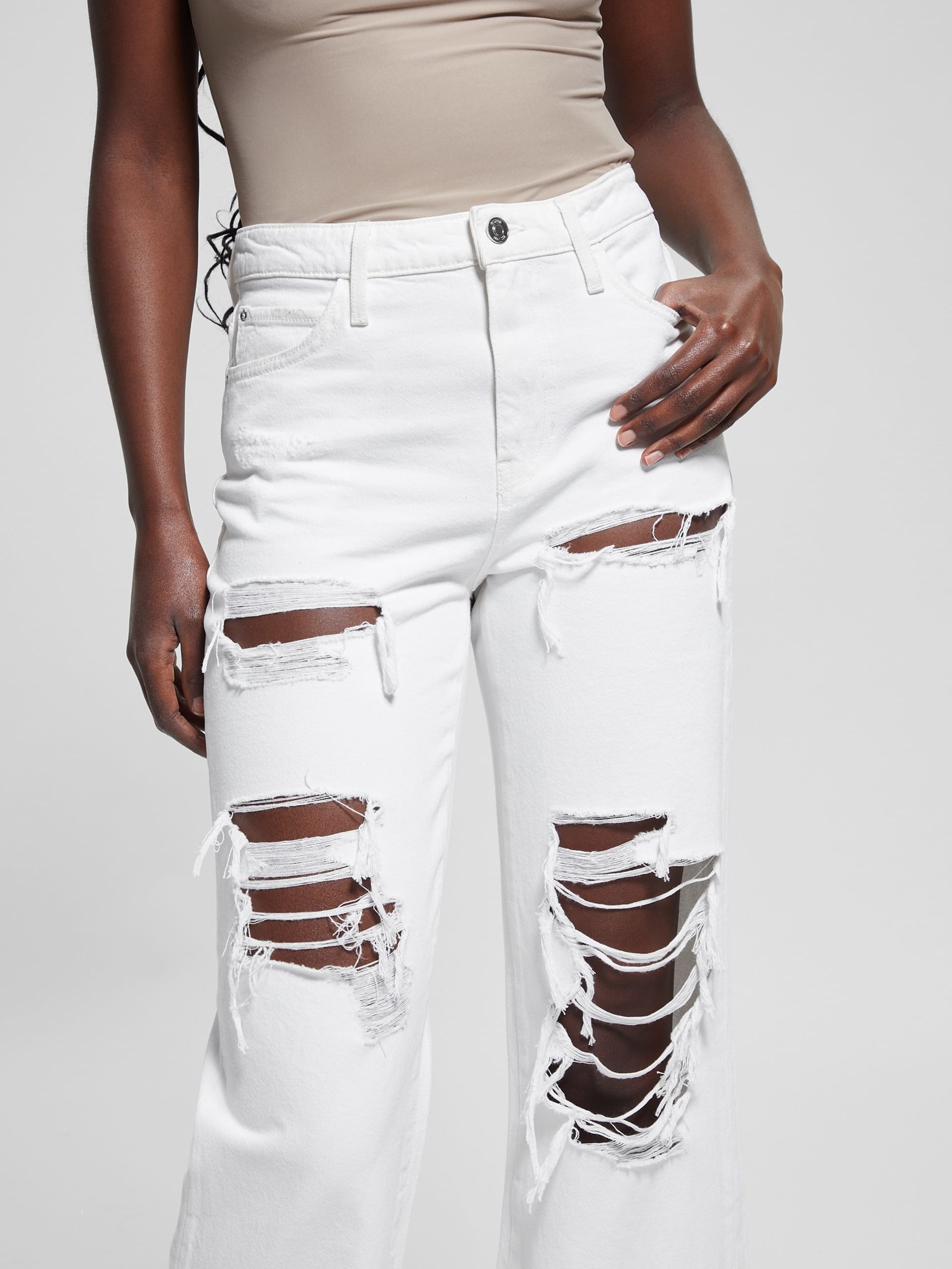 Calça jeans destroyed ecológica dos anos 90