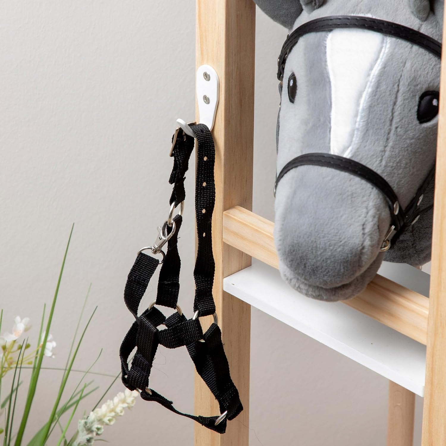 ELLA & PIET® Hobby Horse Stall Shelty aus Holz mit 2-teiliger Stalltür (Holz-Weiß) Pferdestall Holzstall für Pferde