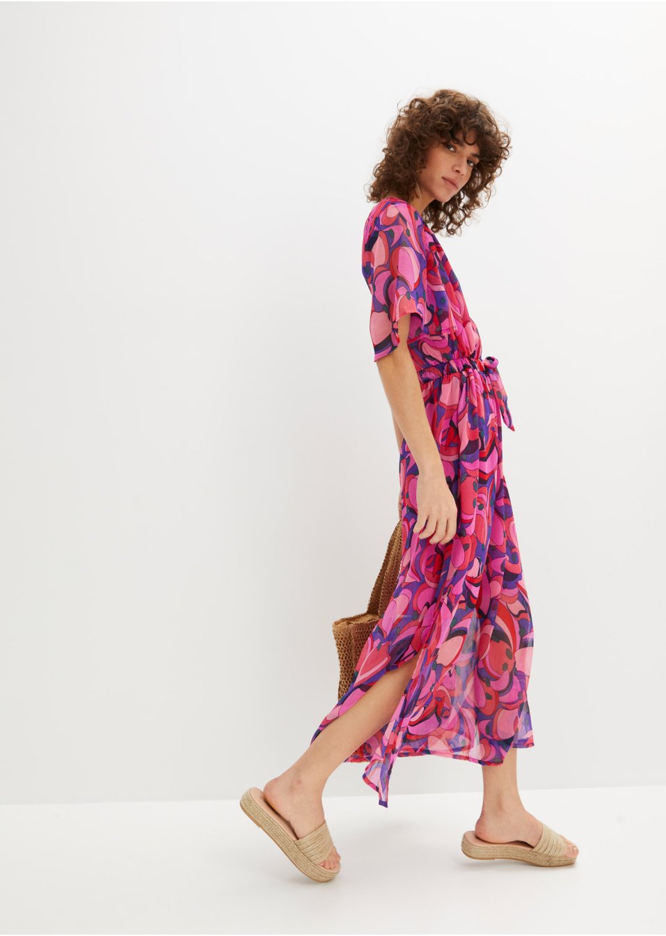 Robe en mousseline avec manches papillon