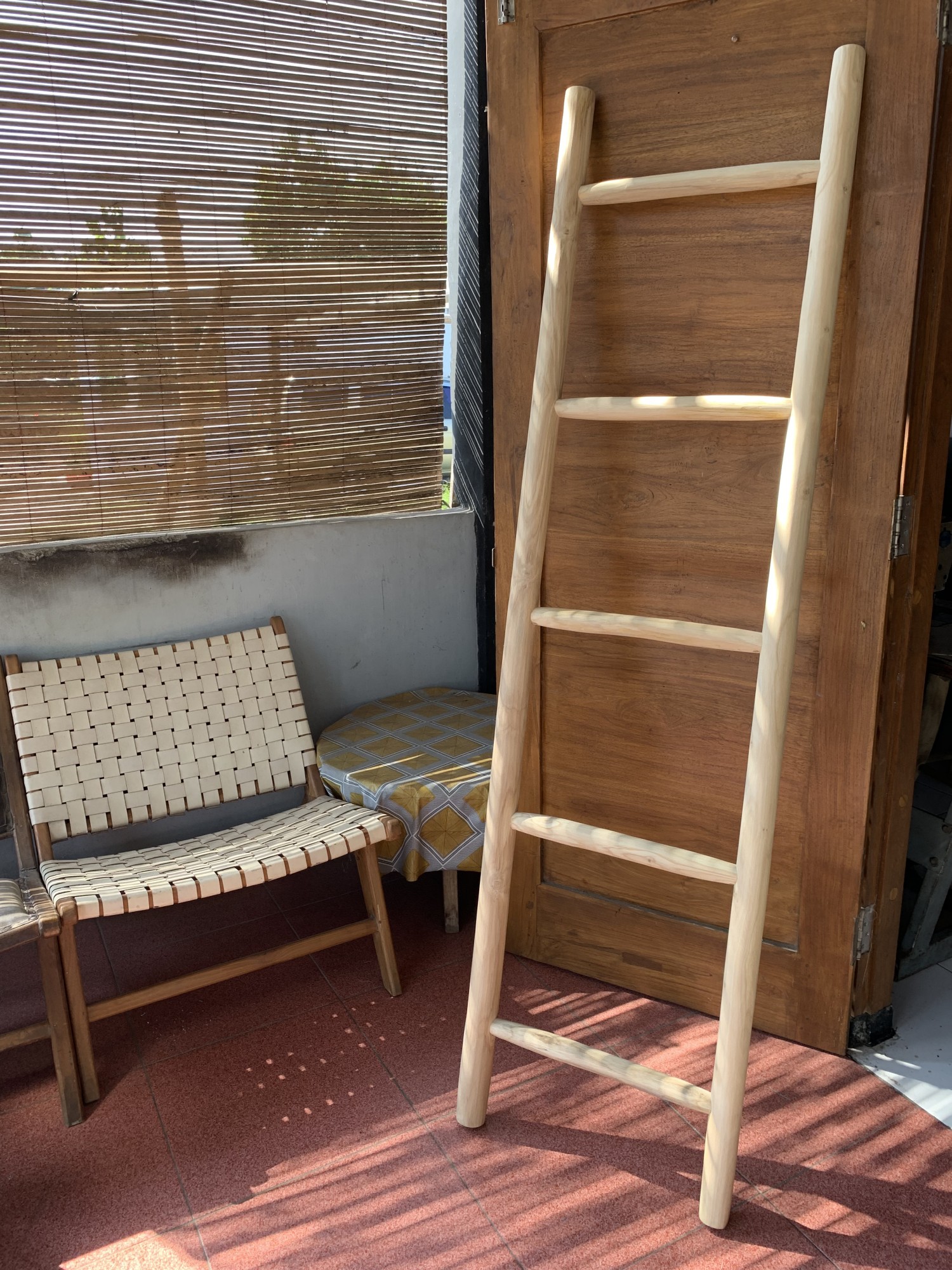 Holzleiter 'Tusia', Teak, H 180 cm, B 48 cm von fischer's lagerhaus