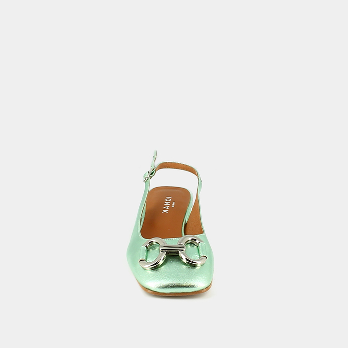 Ballerines slingback à bouts carrés et détails argentés  en cuir métallisé vert clair