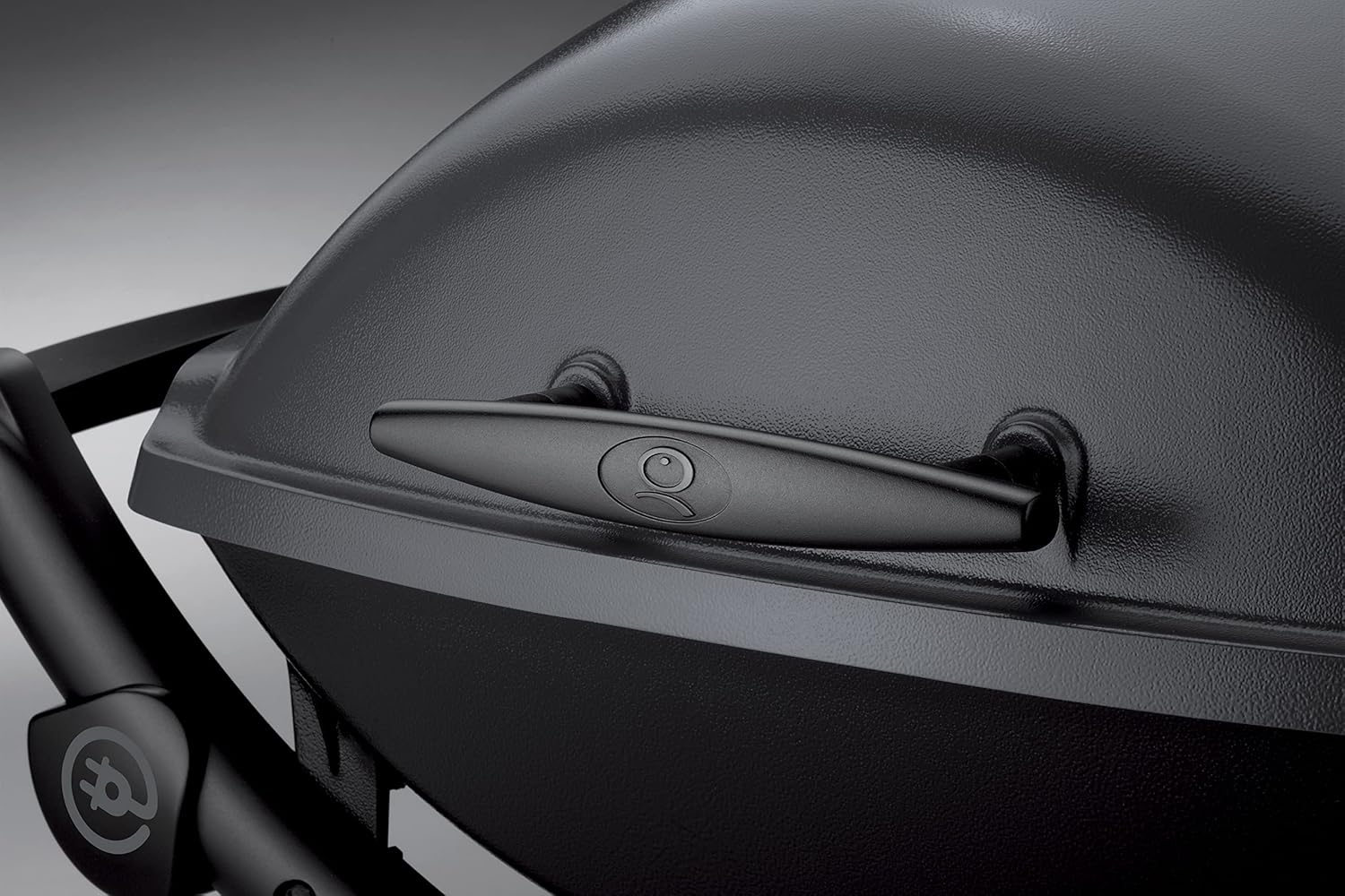 Weber Q2400 Barbecue électrique avec support + tablettes latérales, surface de cuisson 54 x 39 cm, grille en fonte émaillée (2 parties), couvercle et cuve en fonte d'aluminium - Gris foncé (55020053)