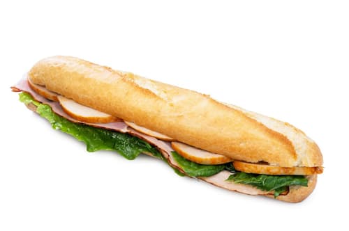 Pappudia Baguette mit Hähnchen, englischem Speck und Ceasar-Dressing