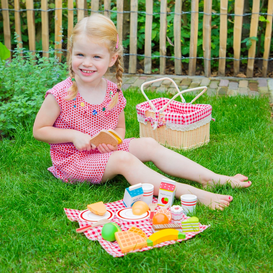 New Classic Toys PicknickkorbSchneide-Set