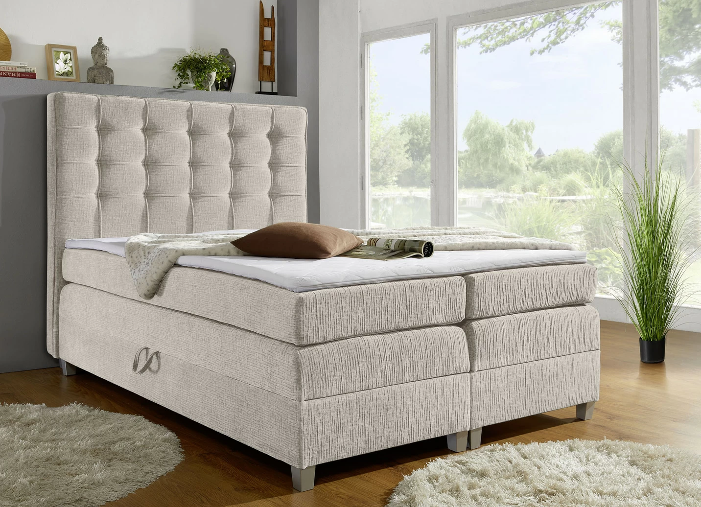 Boxspringbett mit 2 praktischen Bettkästen