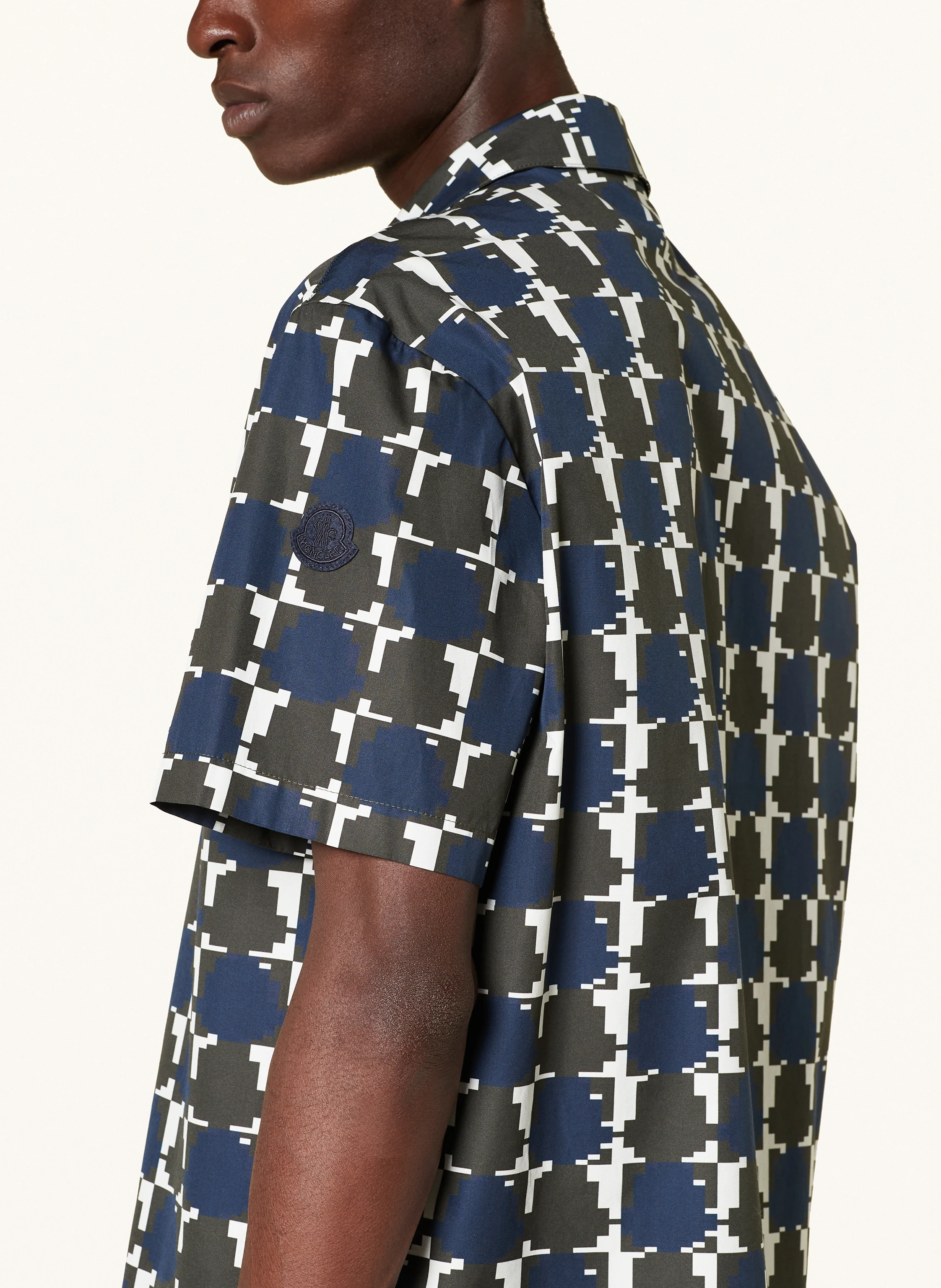MONCLER Kurzarm-Hemd Comfort Fit