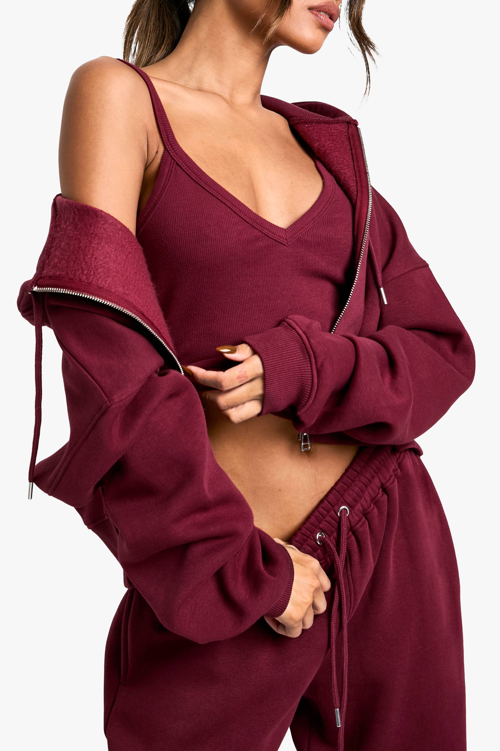 boohoo Survêtement à capuche 3 pièces avec haut à col en V côtelé