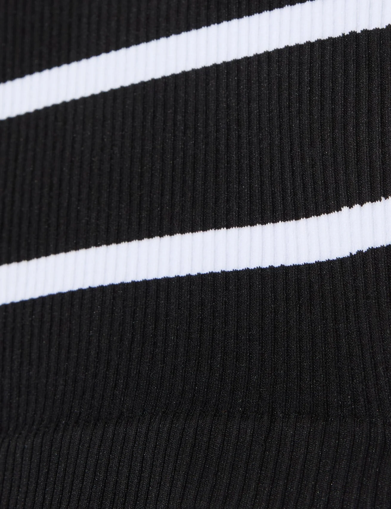 Brassière à rayures noires et blanches
