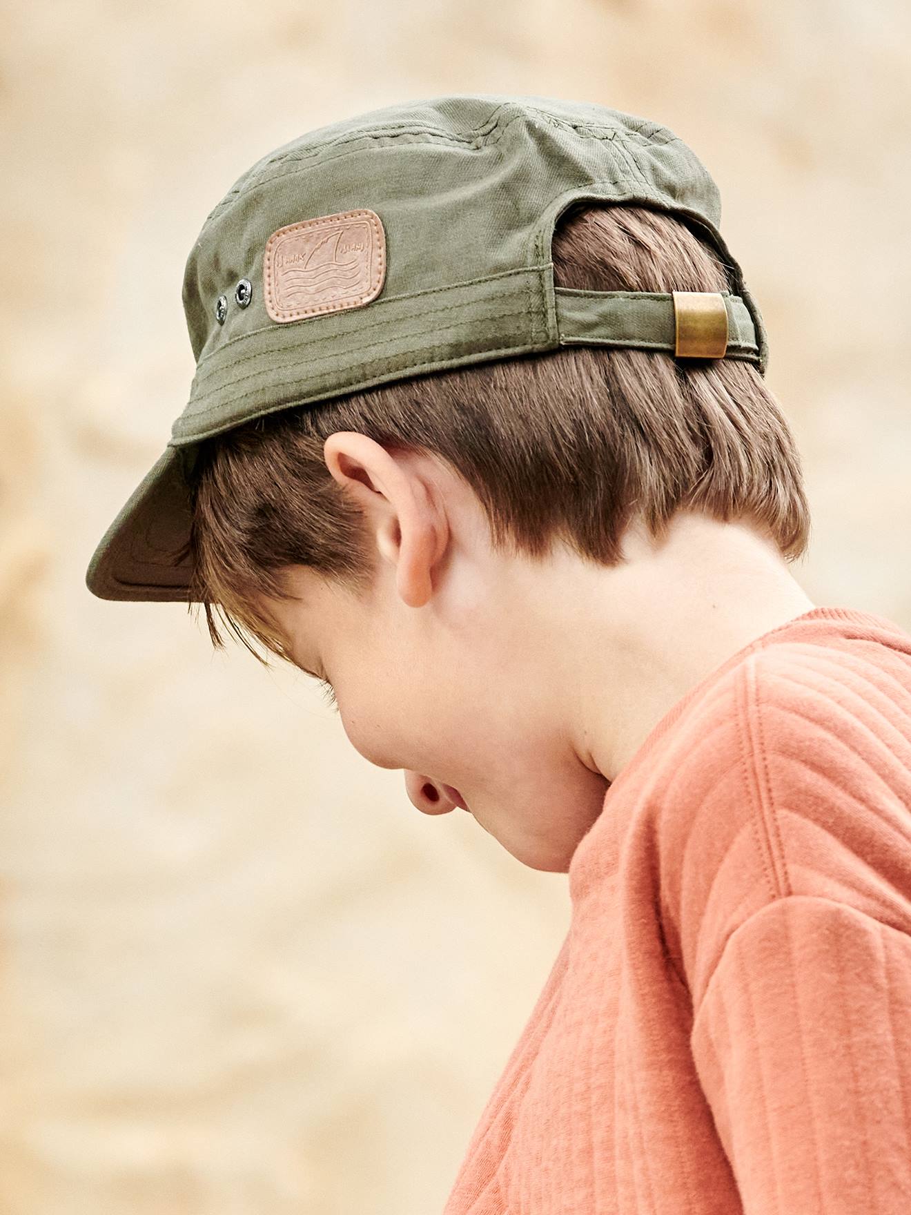 Boné Adventurer para meninos, verde médio, liso com detalhes.