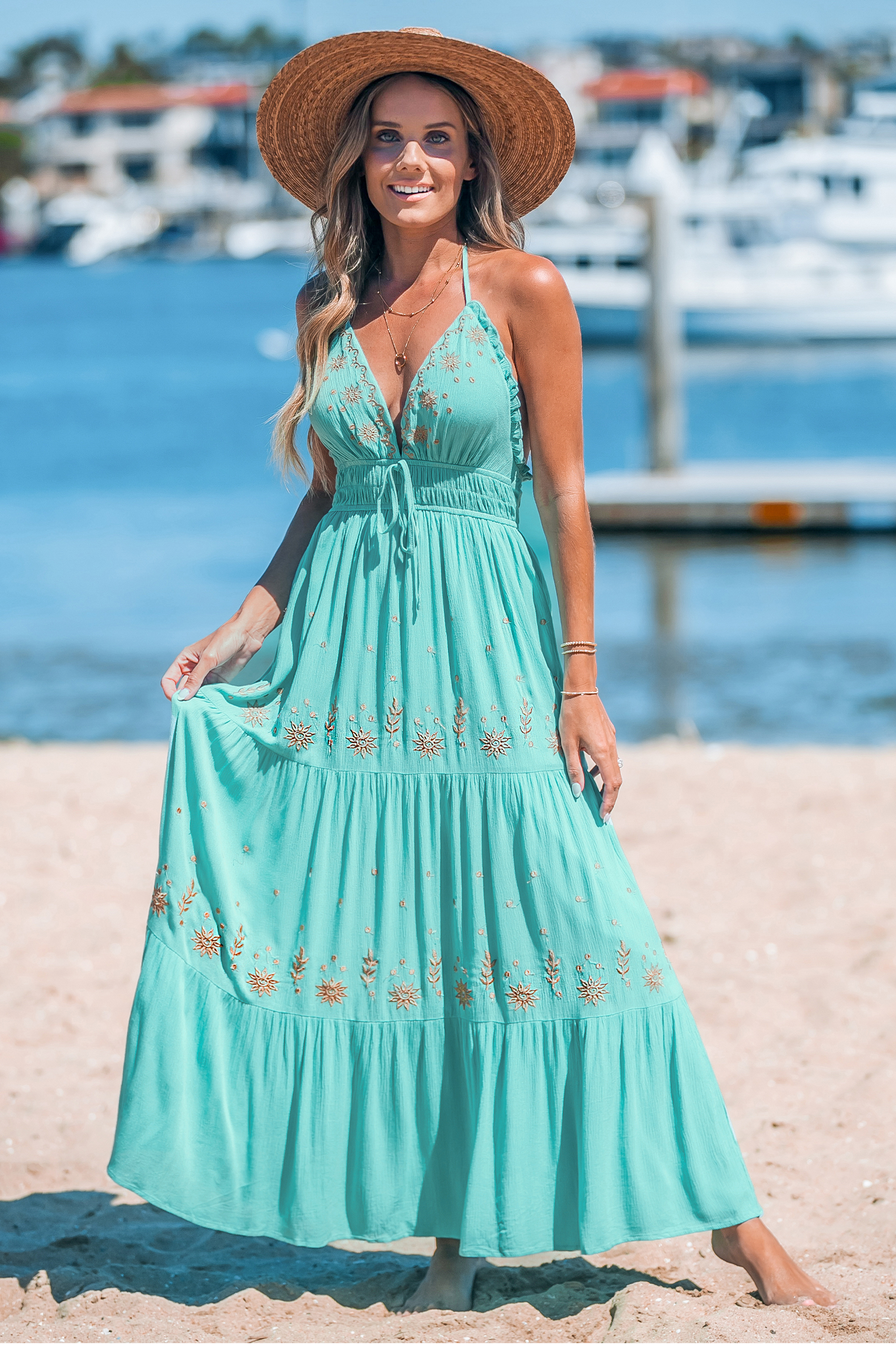 Robe maxi à col licou plongeant en broderie