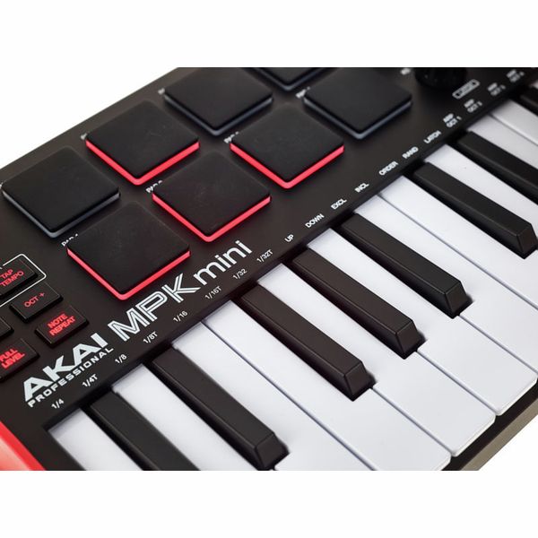 AKAI Professional MPK mini Mk3 - AIEP3 Bundle