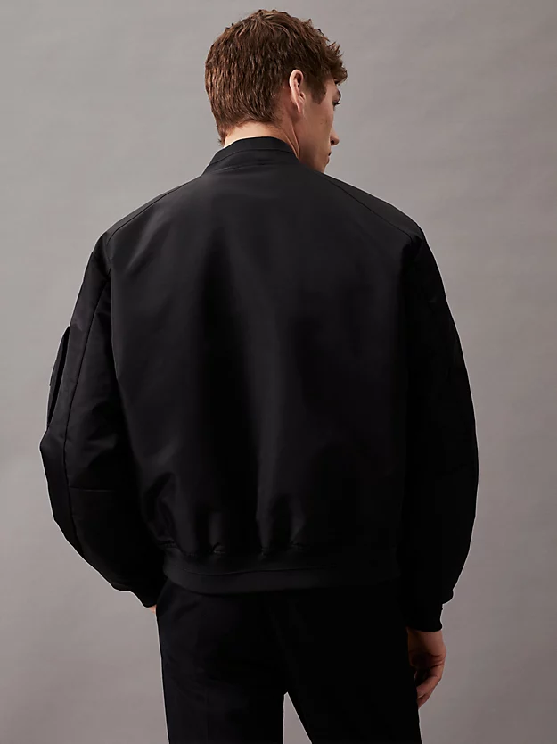 Jaqueta bomber de cetim