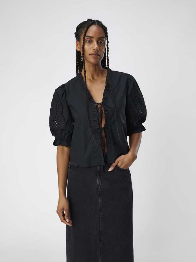 Object OBJBRODERA S/S TOP 132 Black