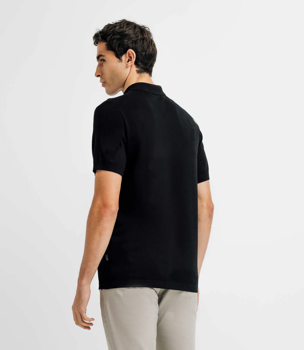 Polo avec col zippé noir