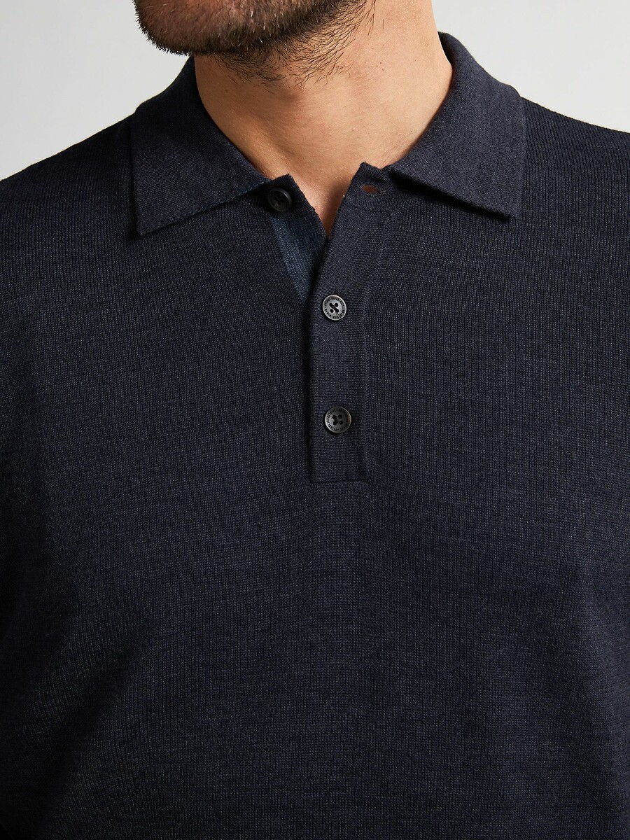 INDÚSTRIAS PETROLÍFERAS<br>Moletom com gola polo