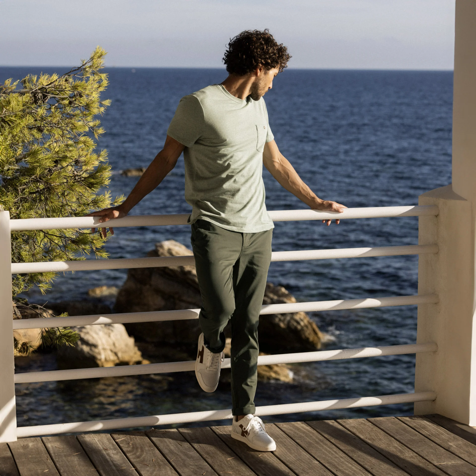 Chino kaki coupe ajustée coton bio et coton recyclé - modèle Brix