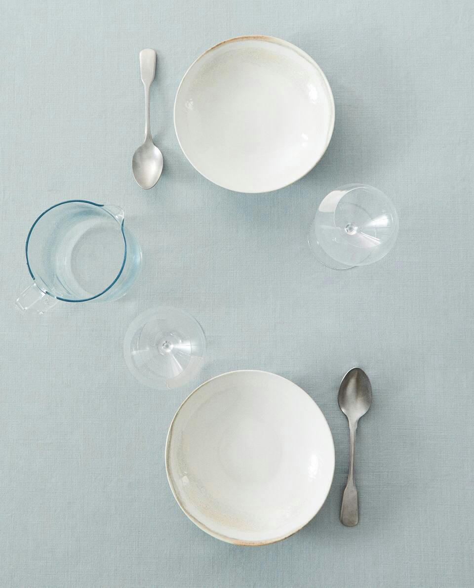 TOALHA DE MESA COM BUNDAS