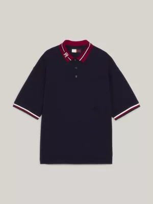 Polo de modelagem relaxada com gola contrastante