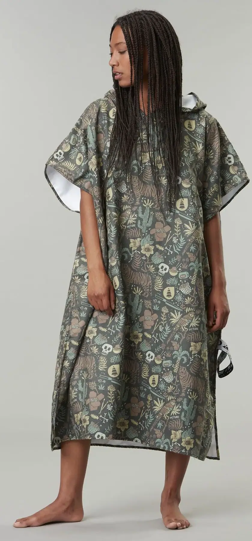 Picture Nug Poncho | SkatePro
