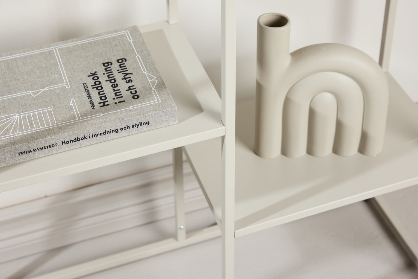 FjÃ´rd - Sidetable Beige Metaal - 80x26x80cm - Staal