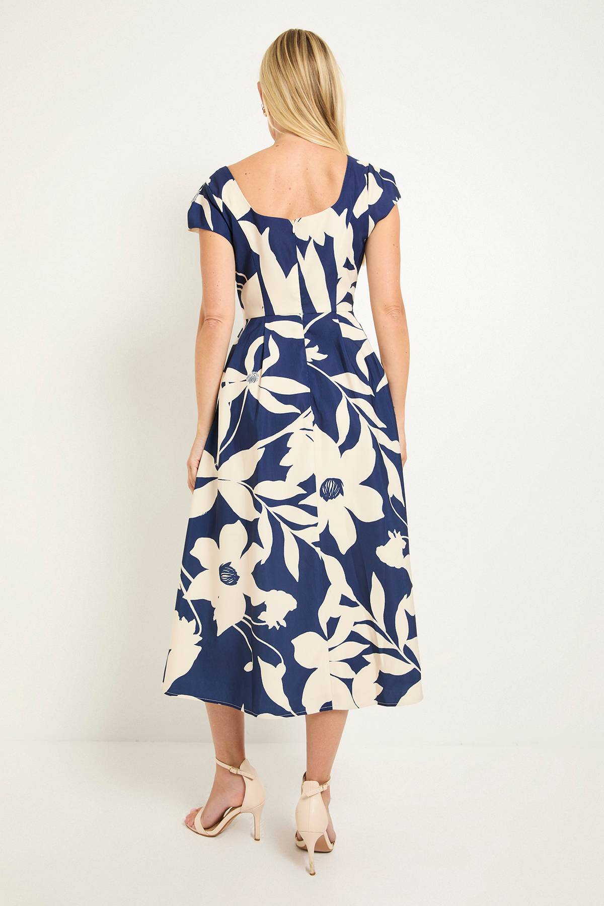 Wallis Robe Midi Ajustée Et Évasée À Motif Floral Ottoman Petite
