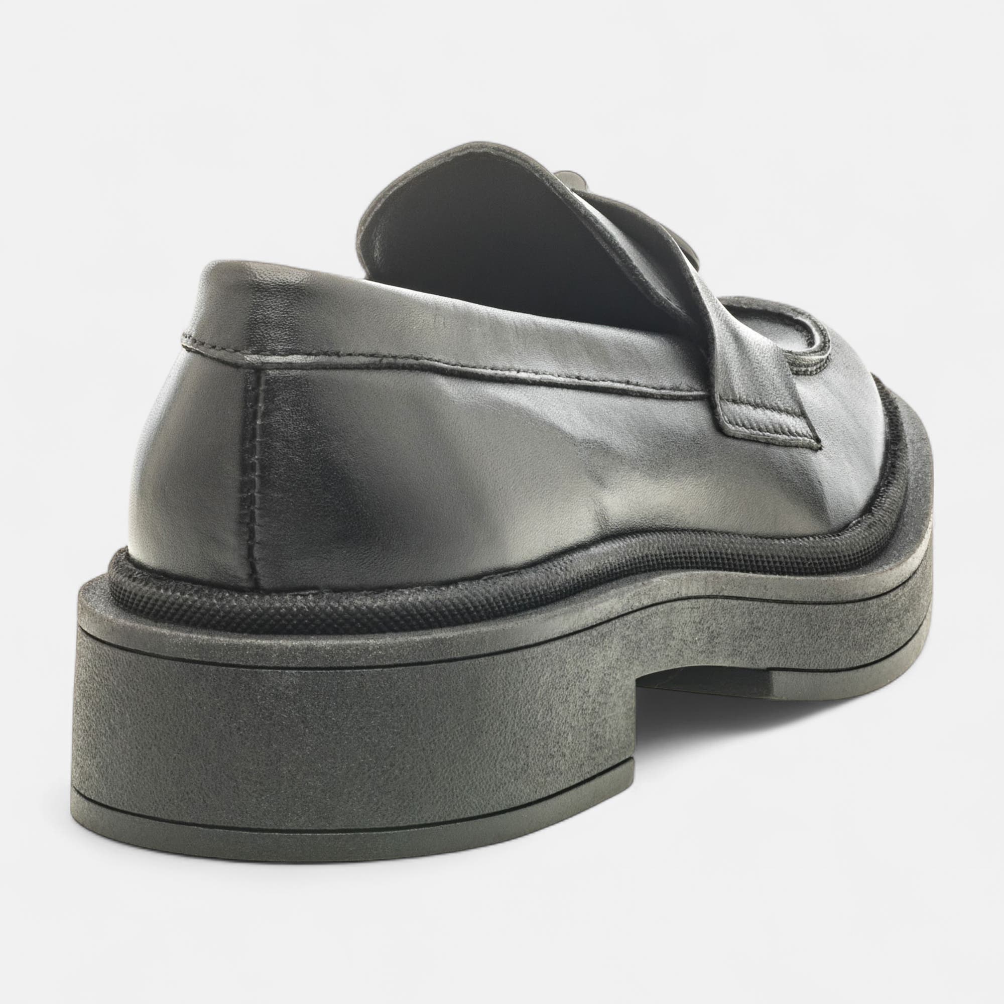 Mocassins Femme en cuir noir