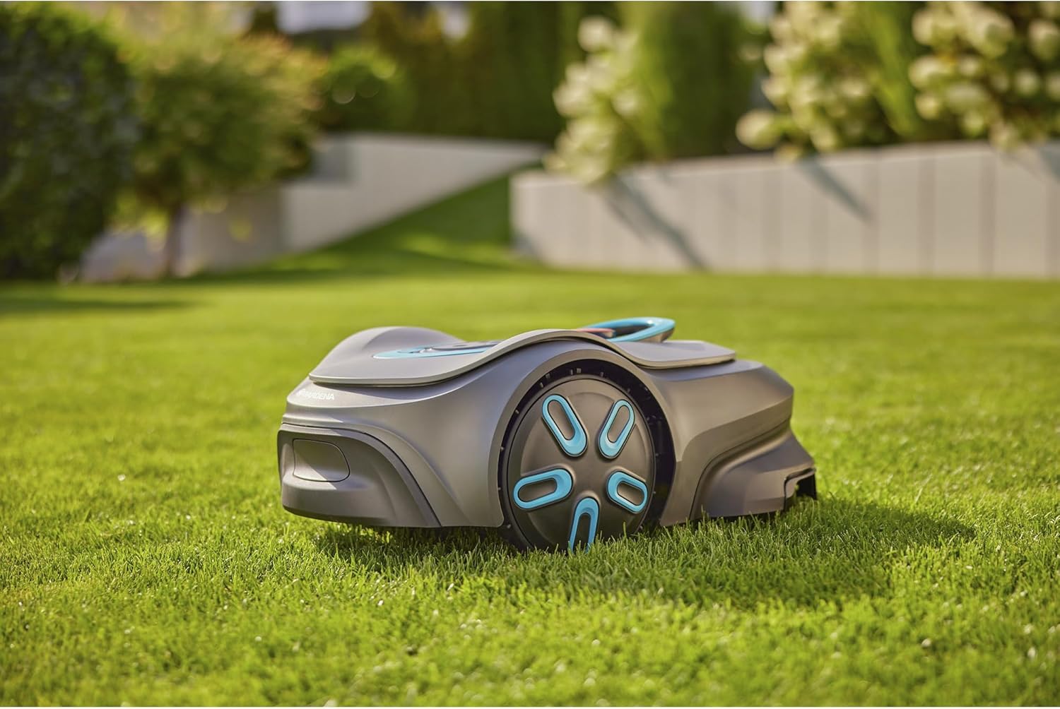 Gardena smart SILENO max 1500 m² Mähroboter, für Rasenflächen bis 1500 m², LONA Intelligence, Trim-to-Edge, DuoConnect, leiser Betrieb, intelligenter Mäher mit App Steuerung (19903-20)