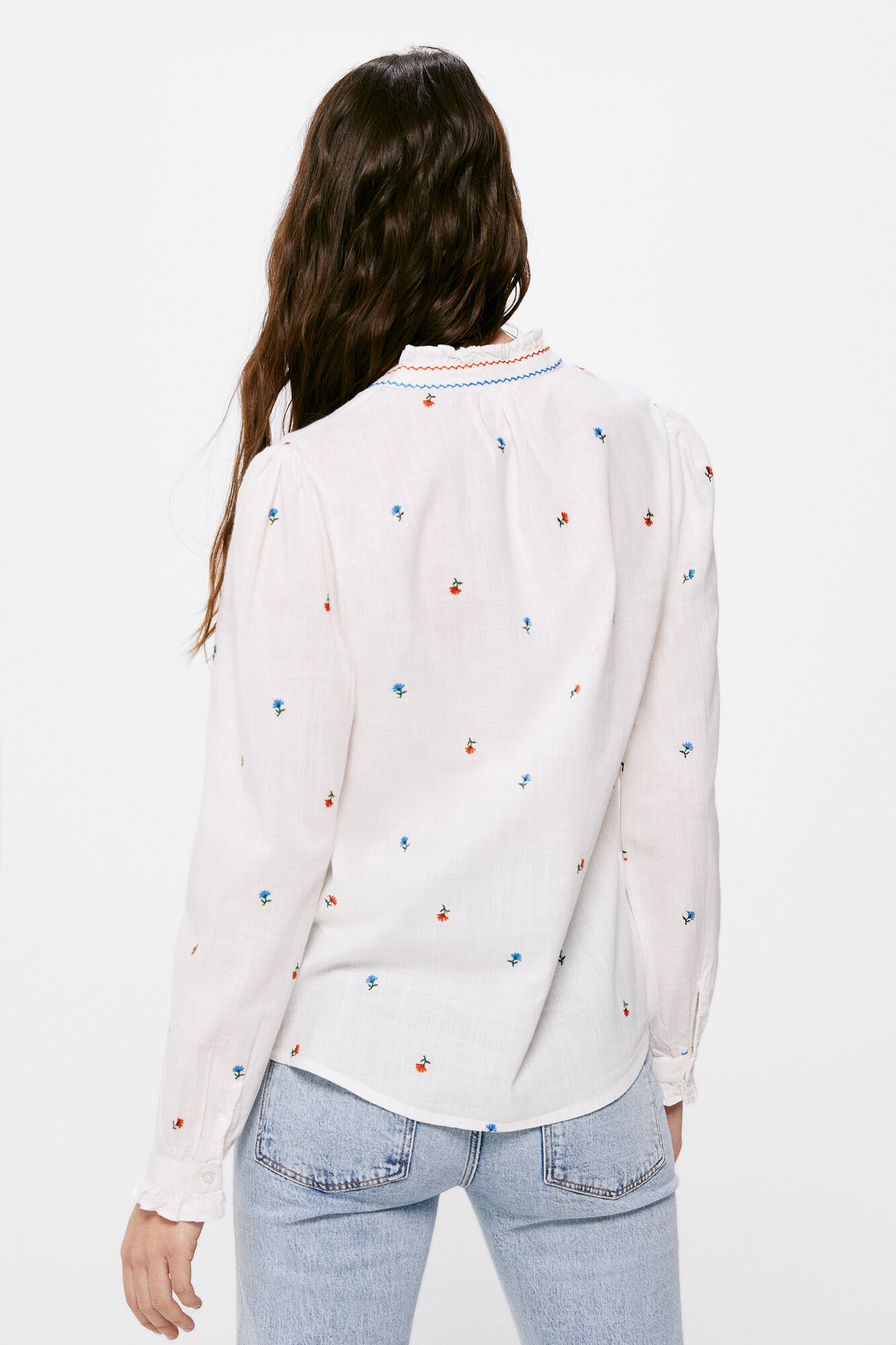 Blusa bordada com estampa floral - Marrom