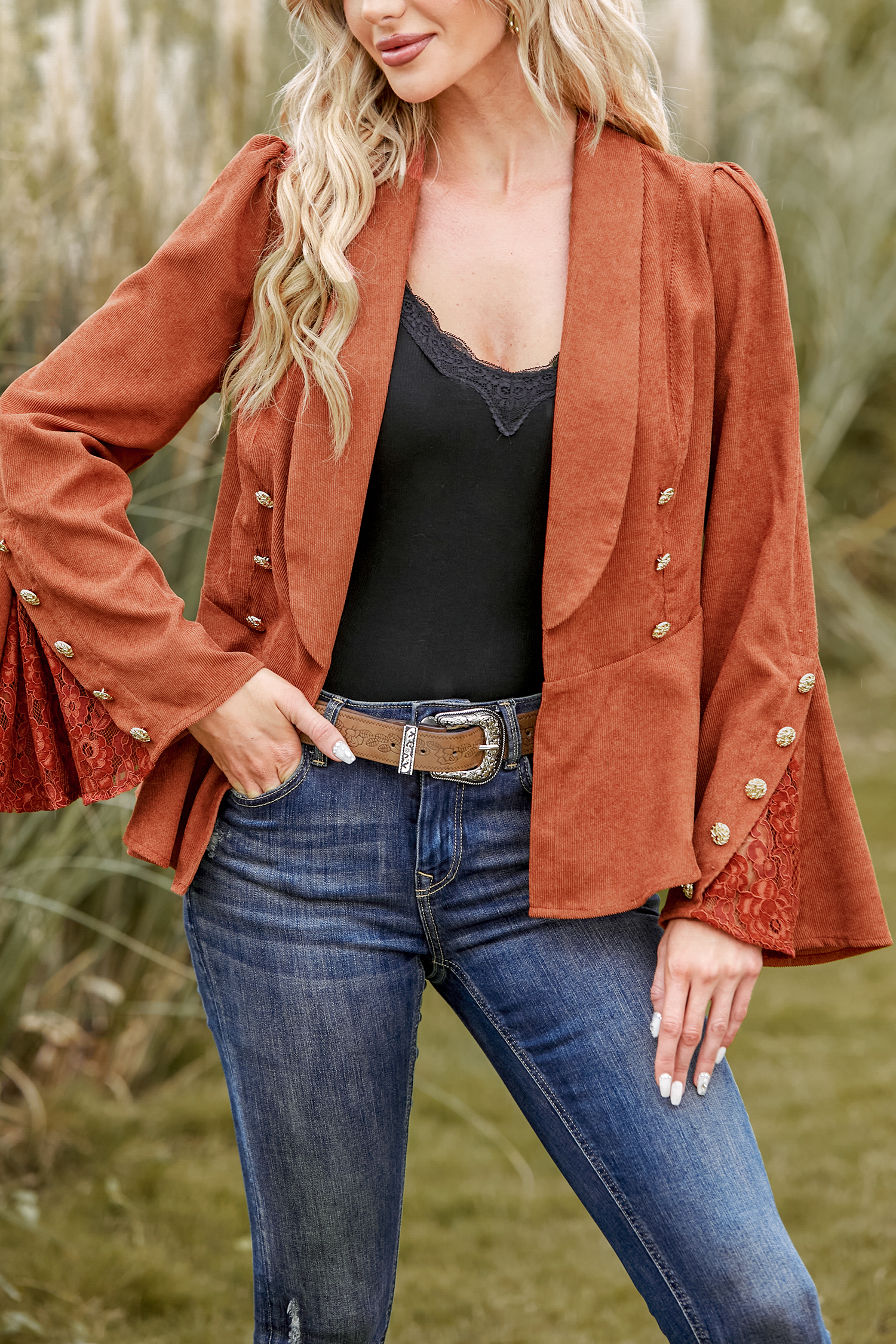 Blazer à boutons en dentelle contrastée brun