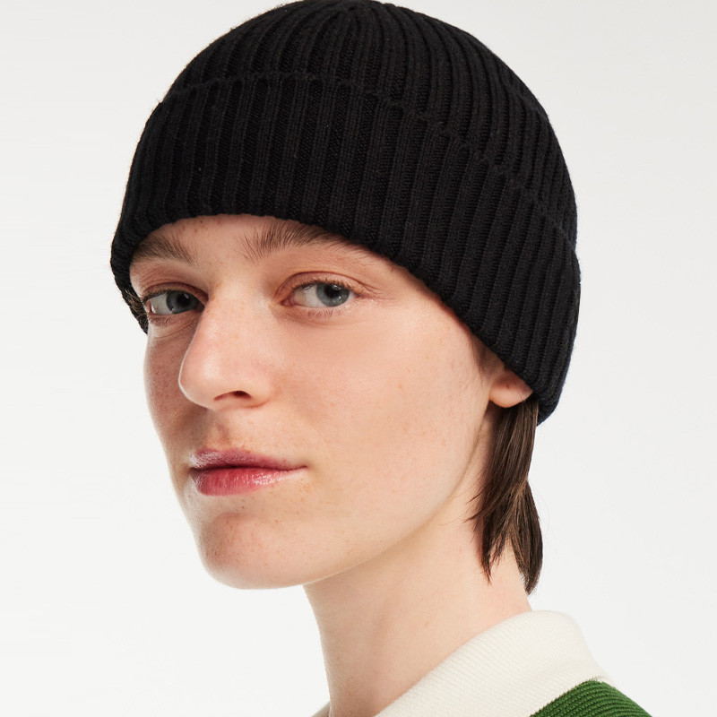 Bonnet Lacoste unisexe en laine coloris noir